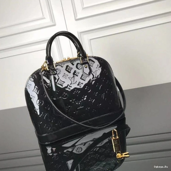 LOUIS ALMA PM VUITTON 0404